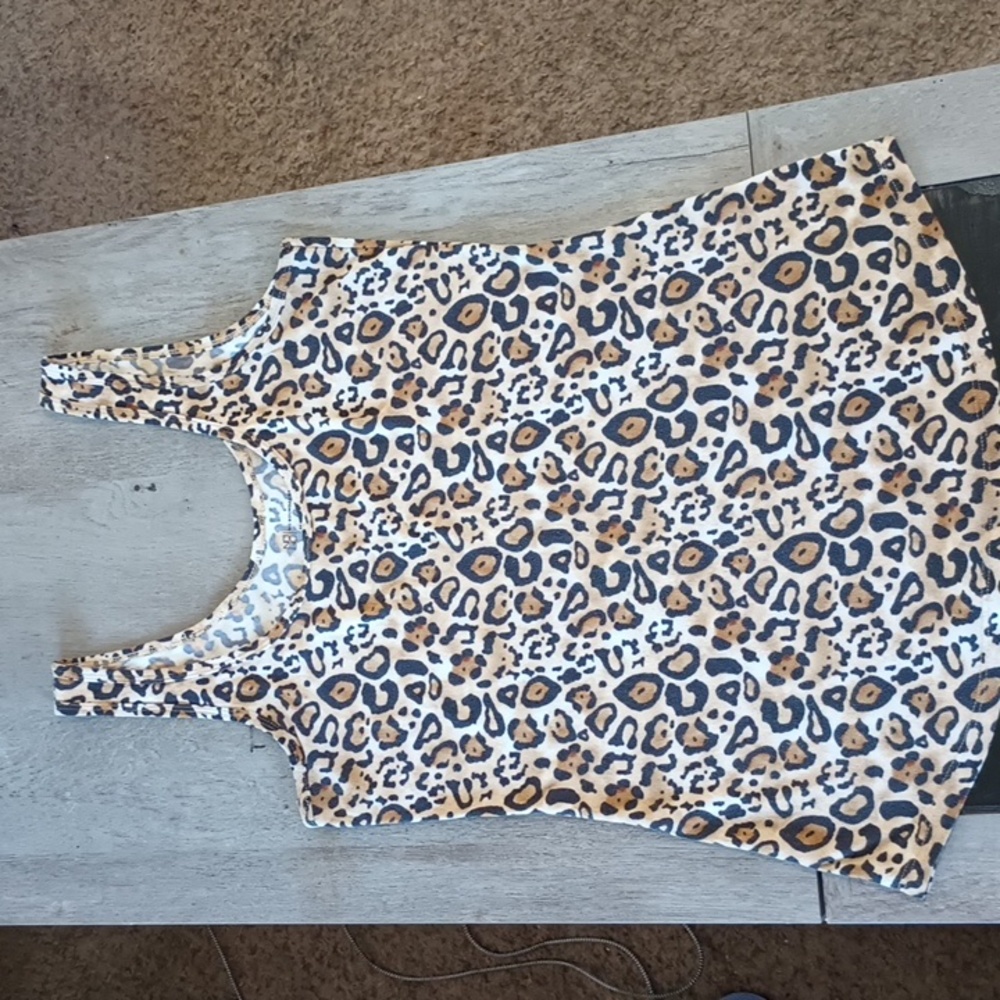 Cheetah print tanktop